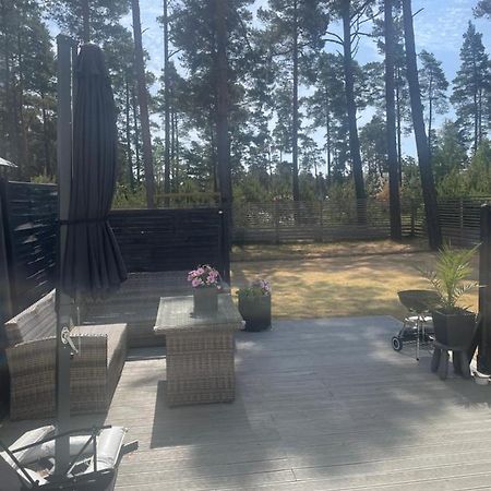 Nyrenoverad Lagenhet Åhus Buitenkant foto